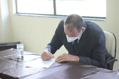 Assinatura do Termo de Posse