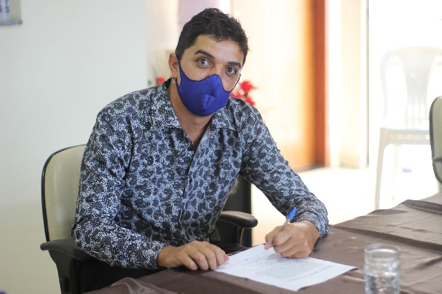 Assinatura do Termo de Posse