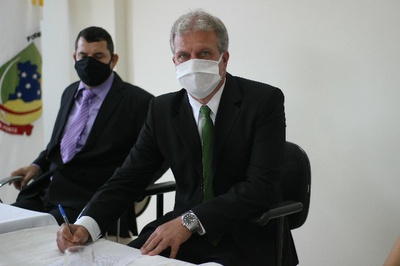 Assinatura do Termo de Posse